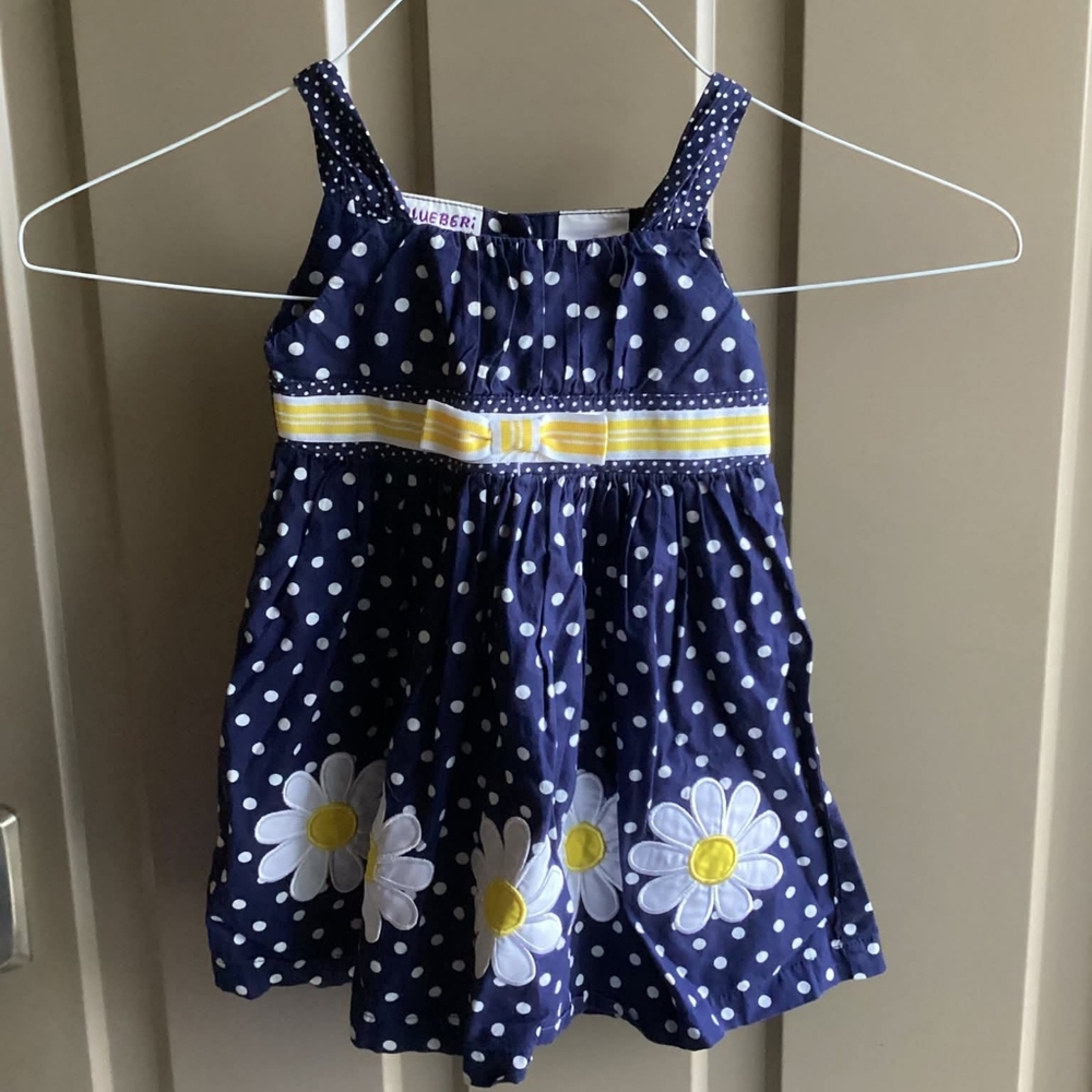 💜3/$15 5/$20 7/$25💜 Girls Sz 2 Dress